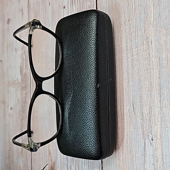 LADIES BLACK & GOLD PLASTIC EYEGLASS FRAMES - Picture 14 of 16